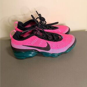Women’s Nike Vapormax FlyKnit 2023 Miami Nights Athletic Shoes
